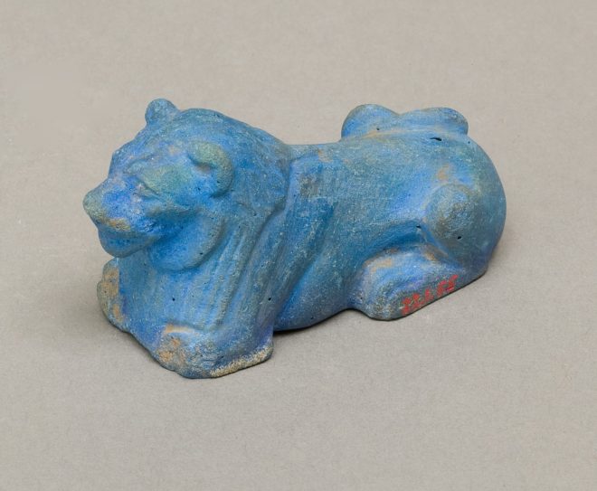 Ägyptischer Löwe blau