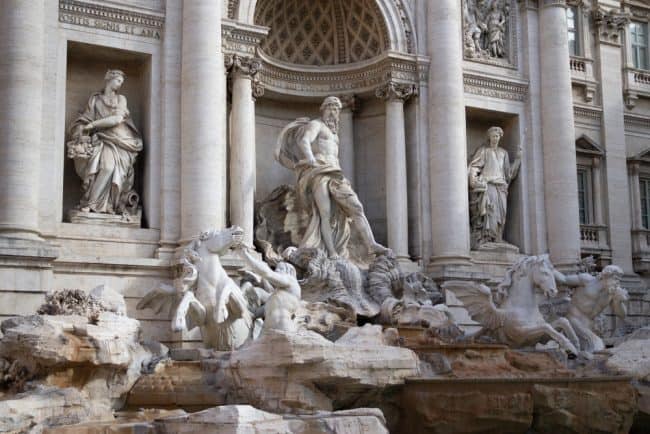 Trevi-Brunnen Skulpturen