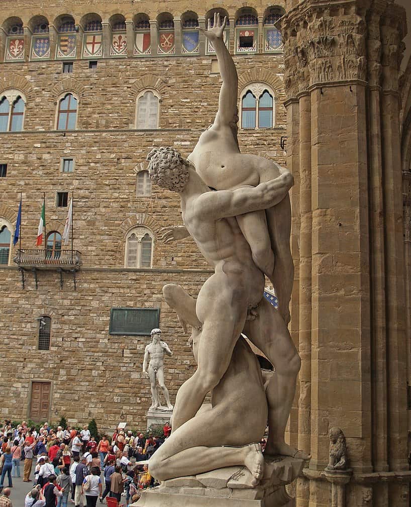 Der Raub der Sabinerinnen von Giambologna in Florenz