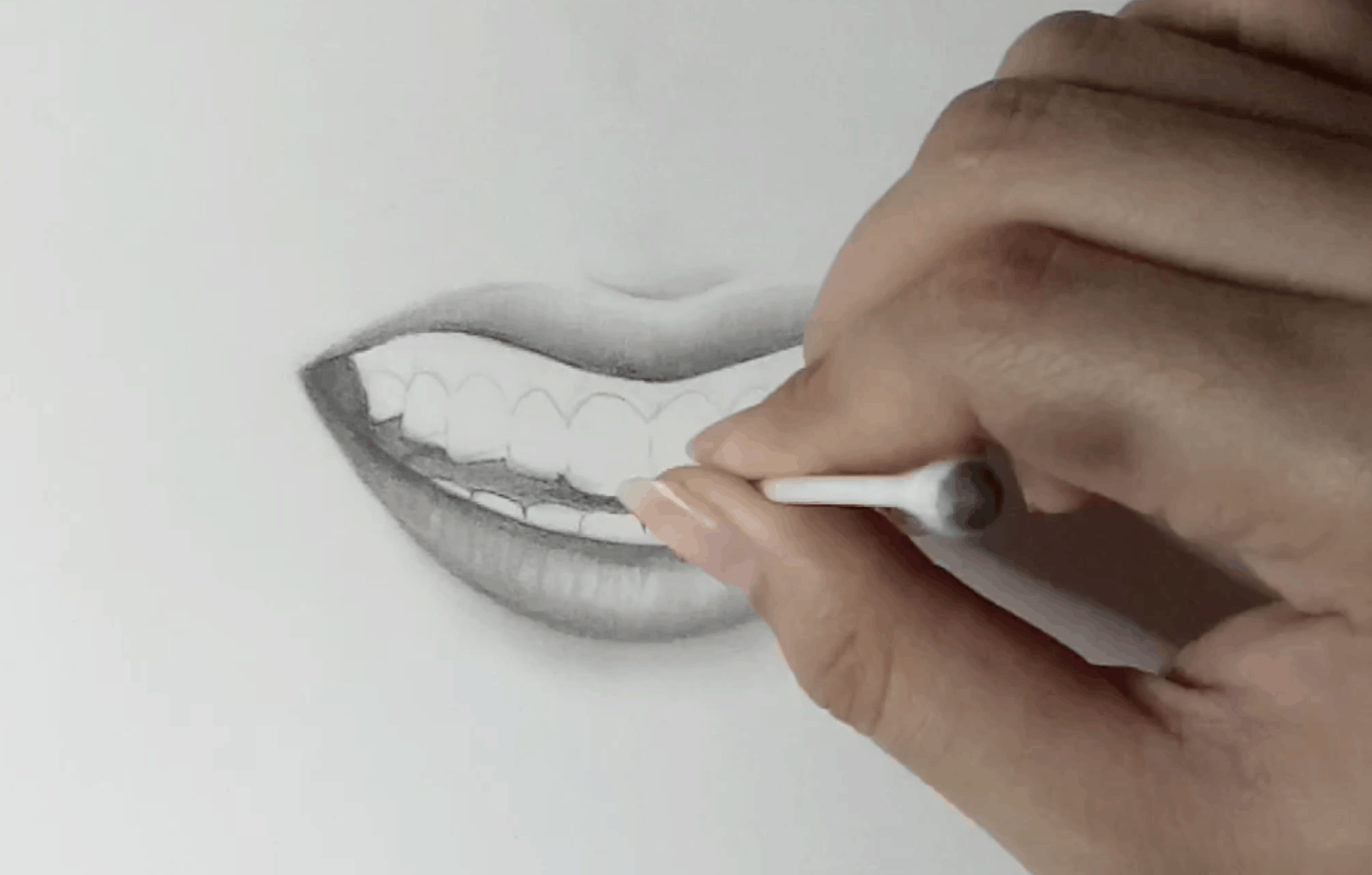 Lächeln mit Zähnen zeichnen 5