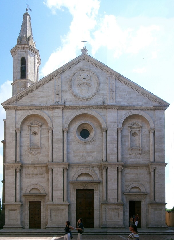 Piazza Pio II, Renaissance Architekturr